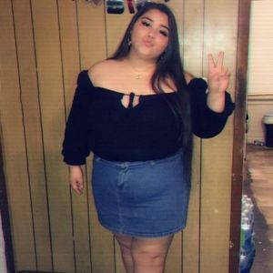 Meet your Posher, Anjelica